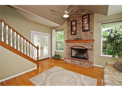 421 Kacey Ln, Ballwin, MO 63021 photo 17
