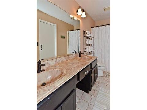 318 Bristol Pl, O'fallon, MO 63366 photo 12