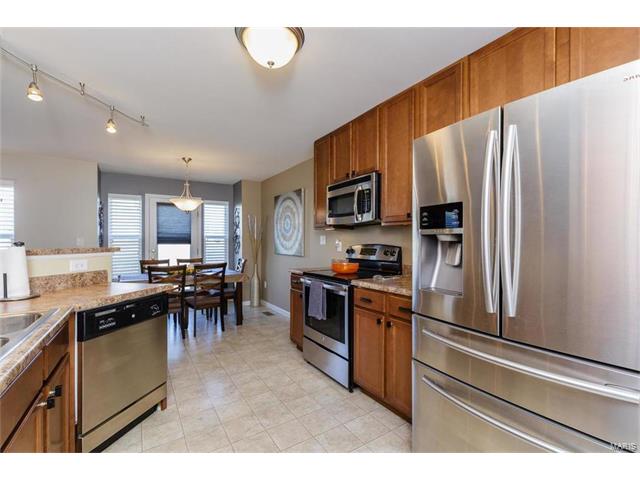1513 Byron Pl, O'fallon, MO 63366 photo 5