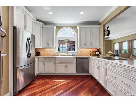 705 Southern Hills Dr, Eureka, MO 63025 photo 9