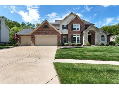 705 Southern Hills Dr, Eureka, MO 63025 photo 1