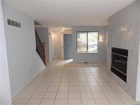 628 Walnut Ridge Dr, Ballwin, MO 63021 photo 7