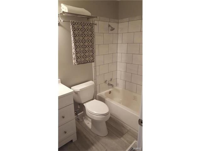 945 Active, Saint Louis, MO 63146 photo 18
