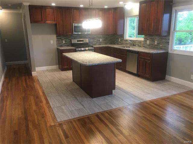 945 Active, Saint Louis, MO 63146 photo 5