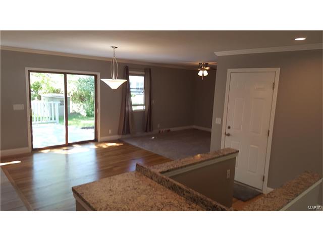 945 Active, Saint Louis, MO 63146 photo 8