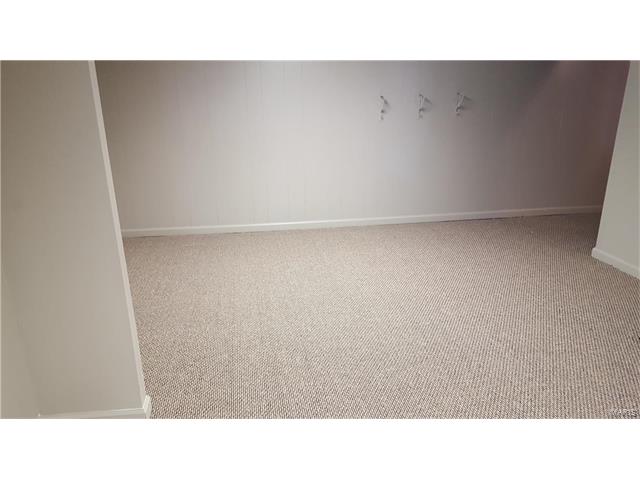 945 Active, Saint Louis, MO 63146 photo 21