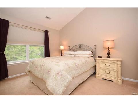 1150 Westrun Dr, Ballwin, MO 63021 photo 23