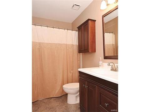 1150 Westrun Dr, Ballwin, MO 63021 photo 39