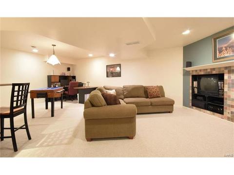 1150 Westrun Dr, Ballwin, MO 63021 photo 32