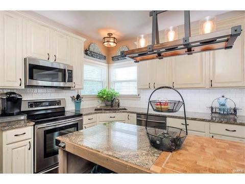 635 Avondale Dr, Saint Peters, MO 63376 photo 8