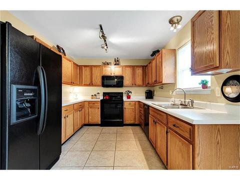 759 Top Notch Dr, Eureka, MO 63025 photo 8