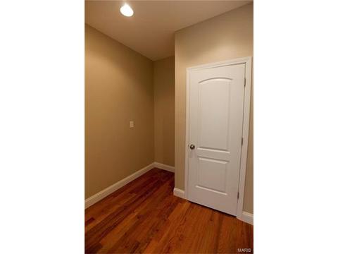 306 Essen Ln, Ballwin, MO 63021 photo 15