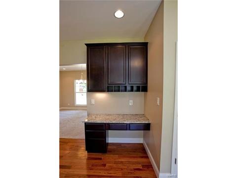 306 Essen Ln, Ballwin, MO 63021 photo 5