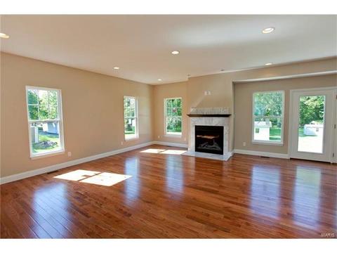 306 Essen Ln, Ballwin, MO 63021 photo 6