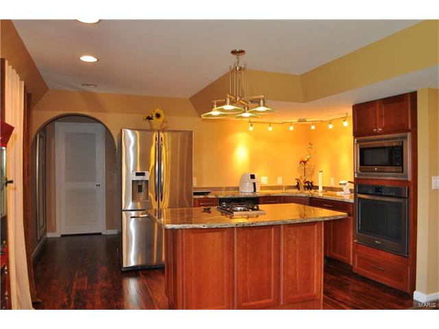 219 Windy Acres Estates Dr, Ballwin, MO 63021 photo 5