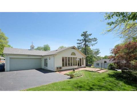 247 White Tree Ln, Ballwin, MO 63011 photo 3