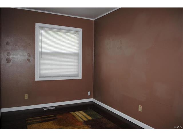 911 Coronet, Ballwin, MO 63011 photo 12