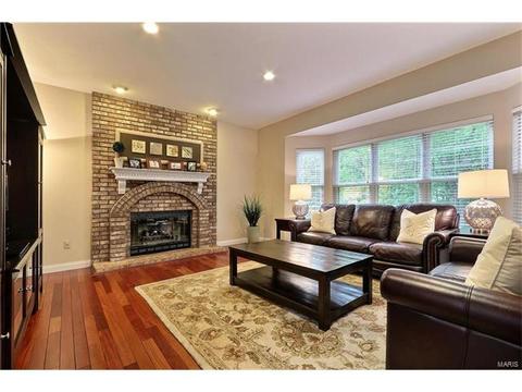 815 Shady Castle Ct, Ballwin, MO 63021 photo 7