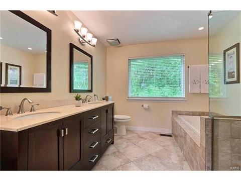 815 Shady Castle Ct, Ballwin, MO 63021 photo 20