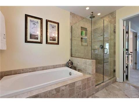 815 Shady Castle Ct, Ballwin, MO 63021 photo 21