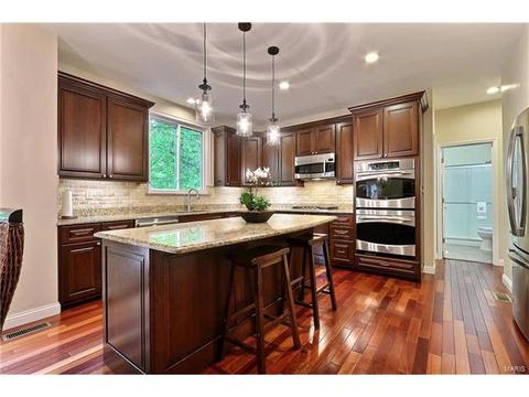 815 Shady Castle Ct, Ballwin, MO 63021 photo 13