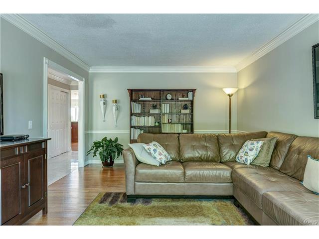 1020 Dutch Ml, Ballwin, MO 63011 photo 9