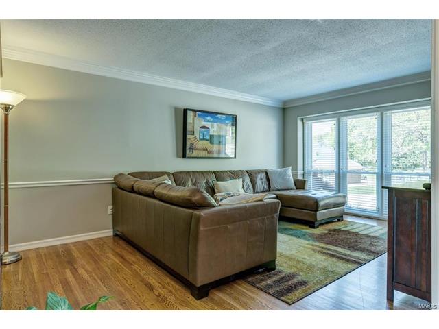 1020 Dutch Ml, Ballwin, MO 63011 photo 7