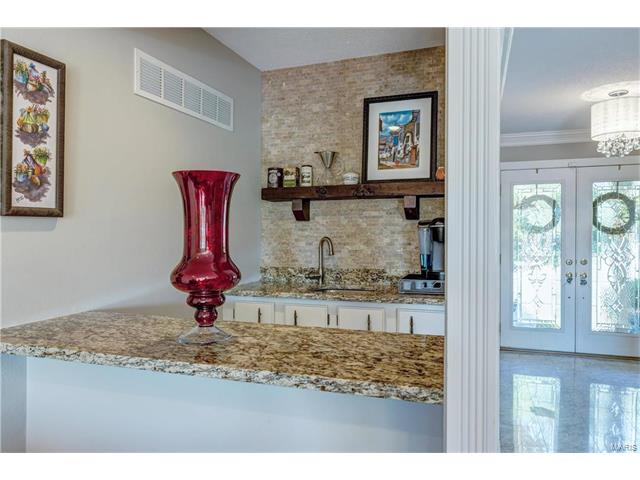1020 Dutch Ml, Ballwin, MO 63011 photo 11