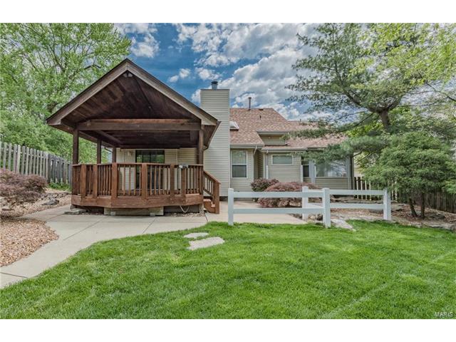 1035 Johanna Dr, Ballwin, MO 63021 photo 37