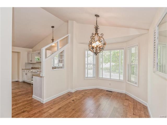 1035 Johanna Dr, Ballwin, MO 63021 photo 17