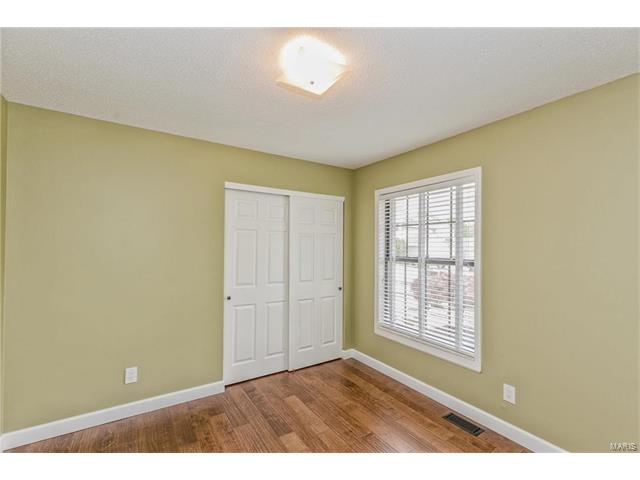 1035 Johanna Dr, Ballwin, MO 63021 photo 28