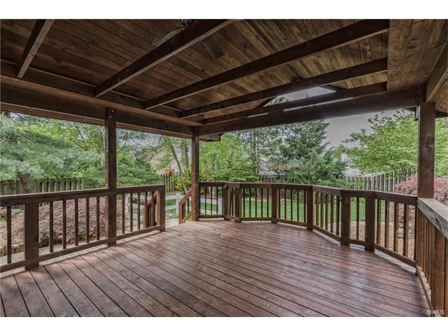 1035 Johanna Dr, Ballwin, MO 63021 photo 39