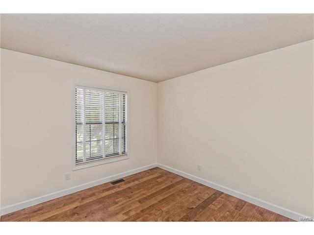 1035 Johanna Dr, Ballwin, MO 63021 photo 30