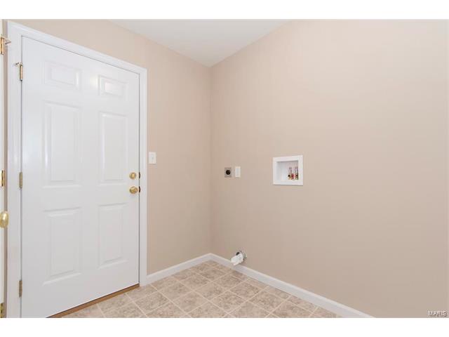 225 Crystal Ridge Dr, O'fallon, MO 63366 photo 15