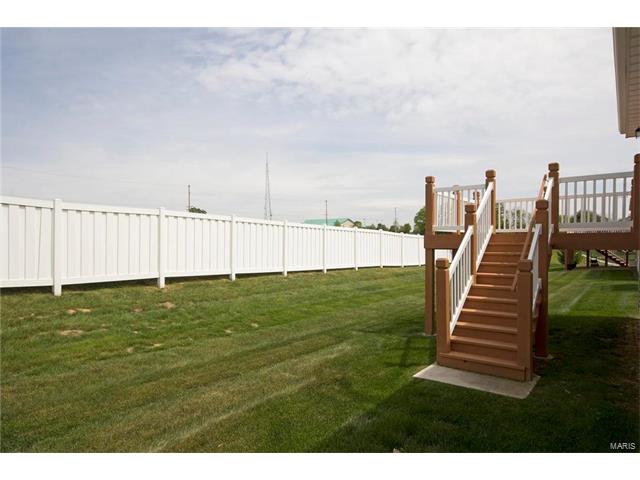 225 Crystal Ridge Dr, O'fallon, MO 63366 photo 18