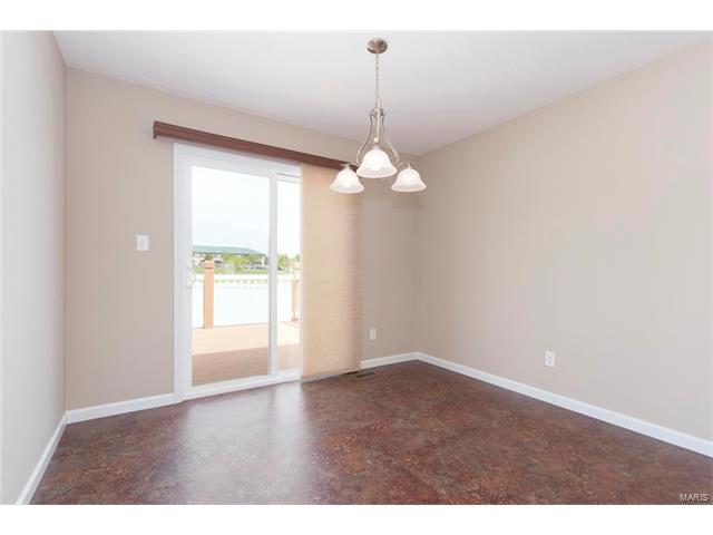 225 Crystal Ridge Dr, O'fallon, MO 63366 photo 7