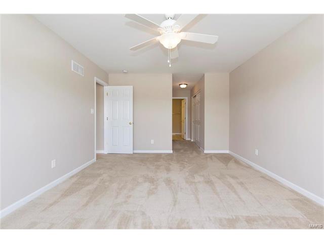 225 Crystal Ridge Dr, O'fallon, MO 63366 photo 9