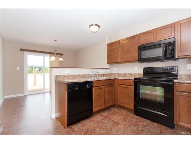 225 Crystal Ridge Dr, O'fallon, MO 63366 photo 5