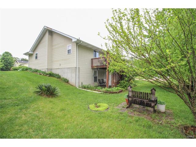 809 Colleen, O'fallon, MO 63366 photo 4