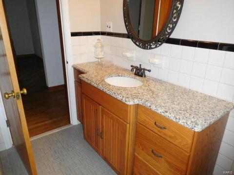 121 Lock, Ballwin, MO 63011 photo 10