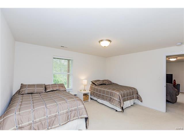 172 Baxter Commons Dr, Ballwin, MO 63011 photo 34