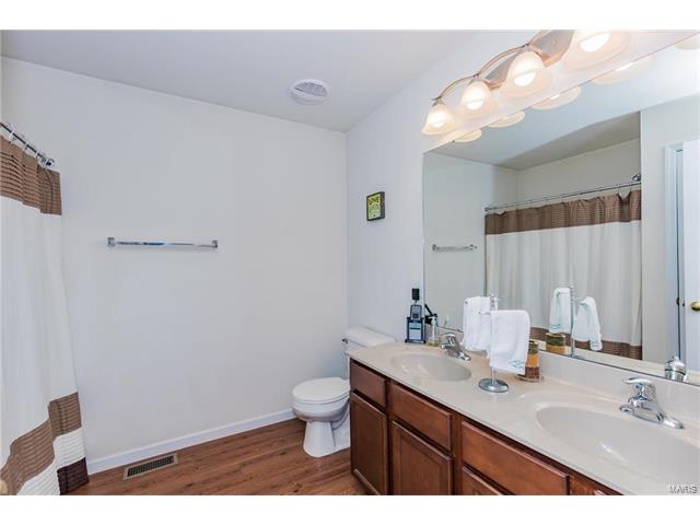 172 Baxter Commons Dr, Ballwin, MO 63011 photo 28