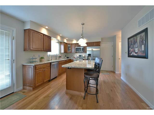 1539 Apple Way Ct, Ballwin, MO 63021 photo 18