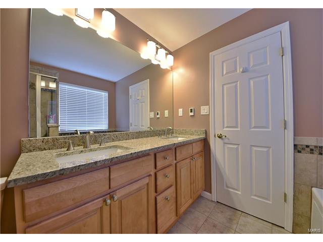 1539 Apple Way Ct, Ballwin, MO 63021 photo 29