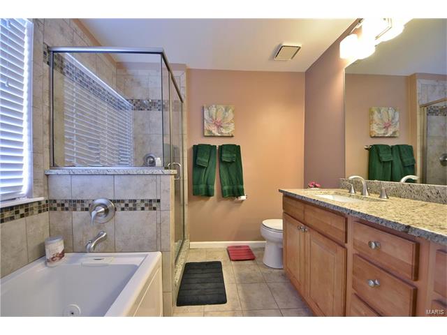 1539 Apple Way Ct, Ballwin, MO 63021 photo 5