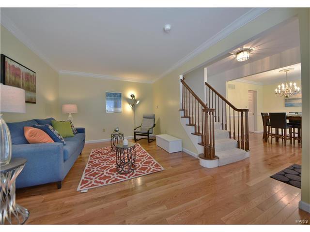 1539 Apple Way Ct, Ballwin, MO 63021 photo 2