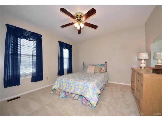 1539 Apple Way Ct, Ballwin, MO 63021 photo 36