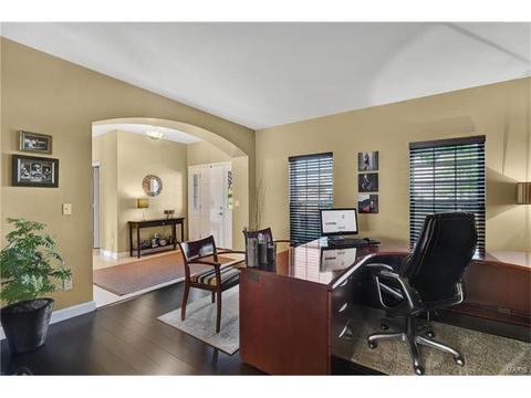 606 Legends Blfs, Eureka, MO 63025 photo 24