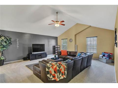 606 Legends Blfs, Eureka, MO 63025 photo 11