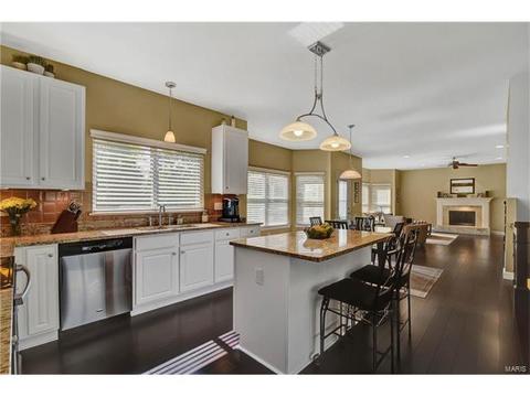 606 Legends Blfs, Eureka, MO 63025 photo 15